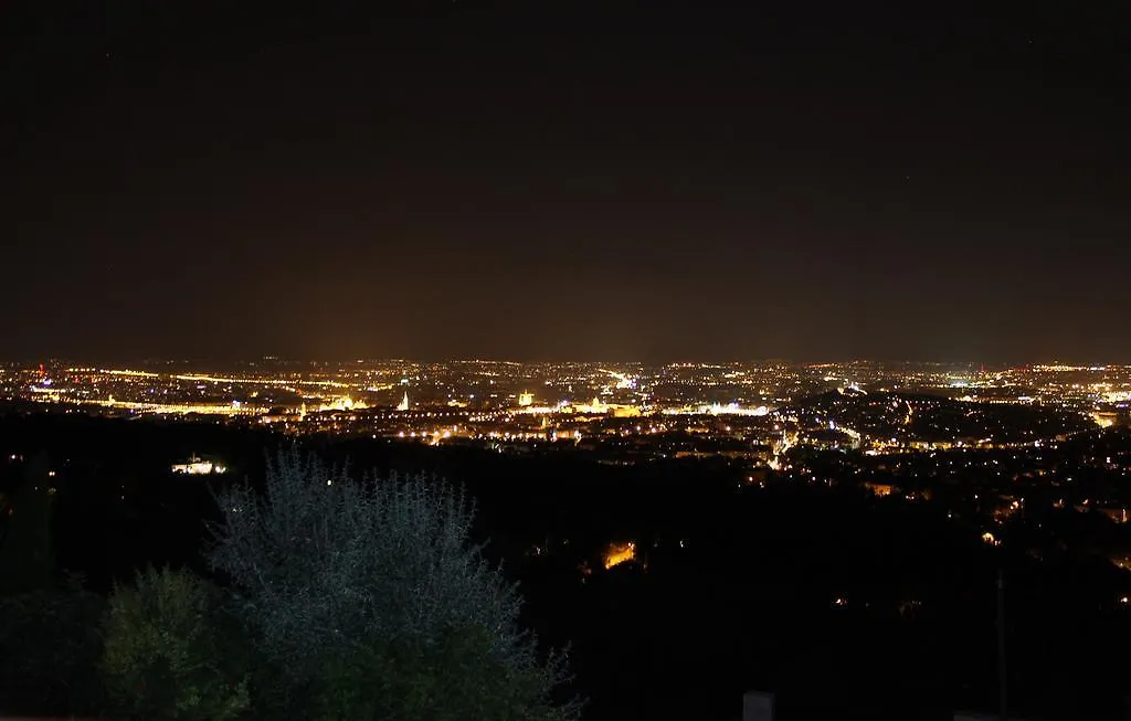 Best View Small House Free Parking Self Check-In Budapest
